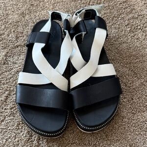 Sorel Black and White Women's Sandals